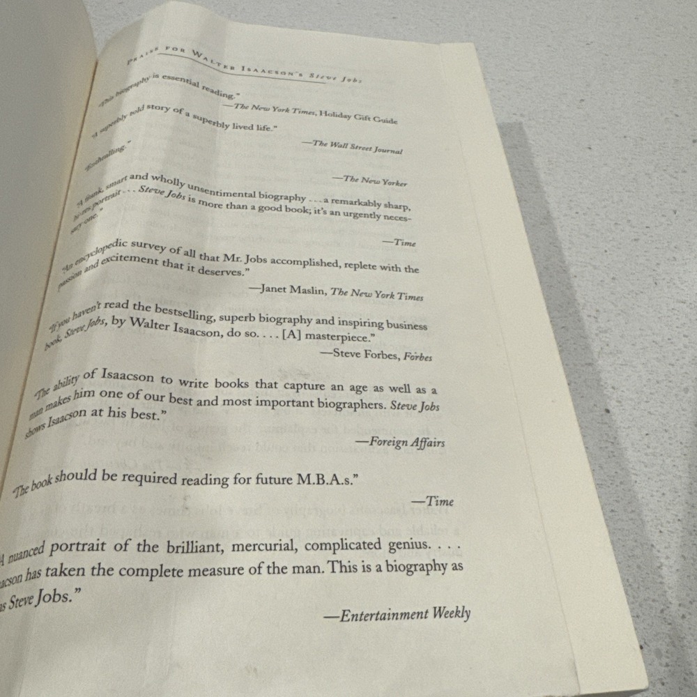 Steve Jobs by Isaacson, Walter - Picture 7 of 8